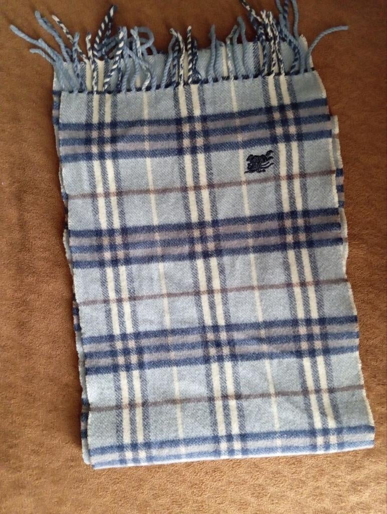 Burberry sjaal in uitstekende staat, Kleding | Heren, Ophalen of Verzenden, Zo goed als nieuw, Overige maten, Sjaal