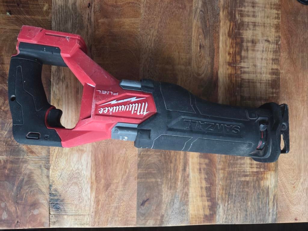 Milwaukee M18 FSZ, Ophalen of Verzenden, Minder dan 600 watt, Decoupeerzaag, 30 tot 70 mm