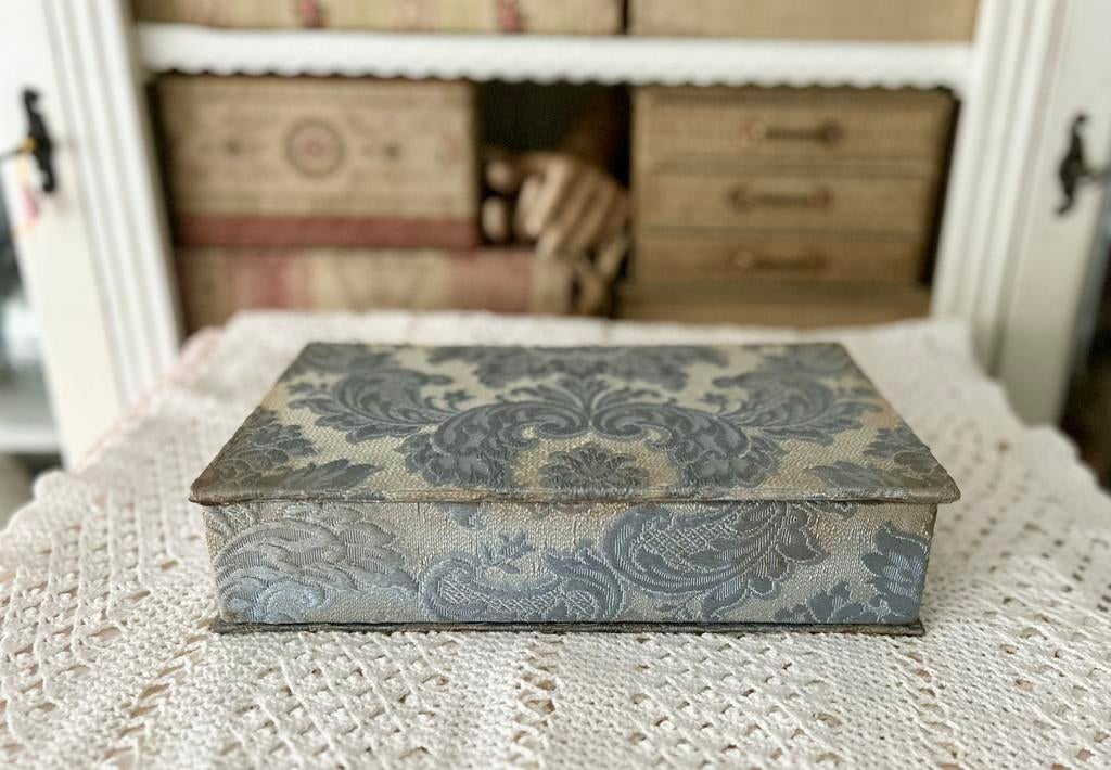 Oude brocante stoffen doos, Ophalen of Verzenden