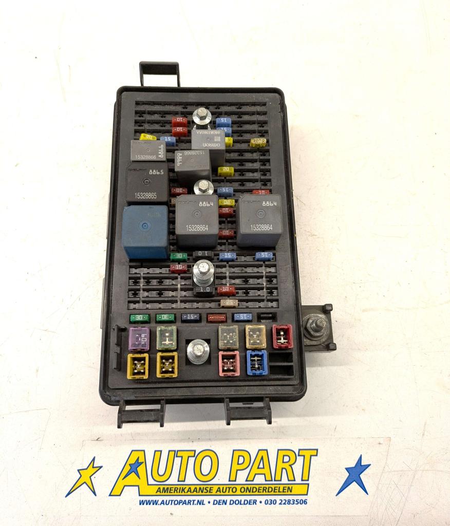 Chevrolet Corvette C6 zekeringkast 2005-2007, Gebruikt, Info@gm.com, Chevrolet, Ophalen of Verzenden