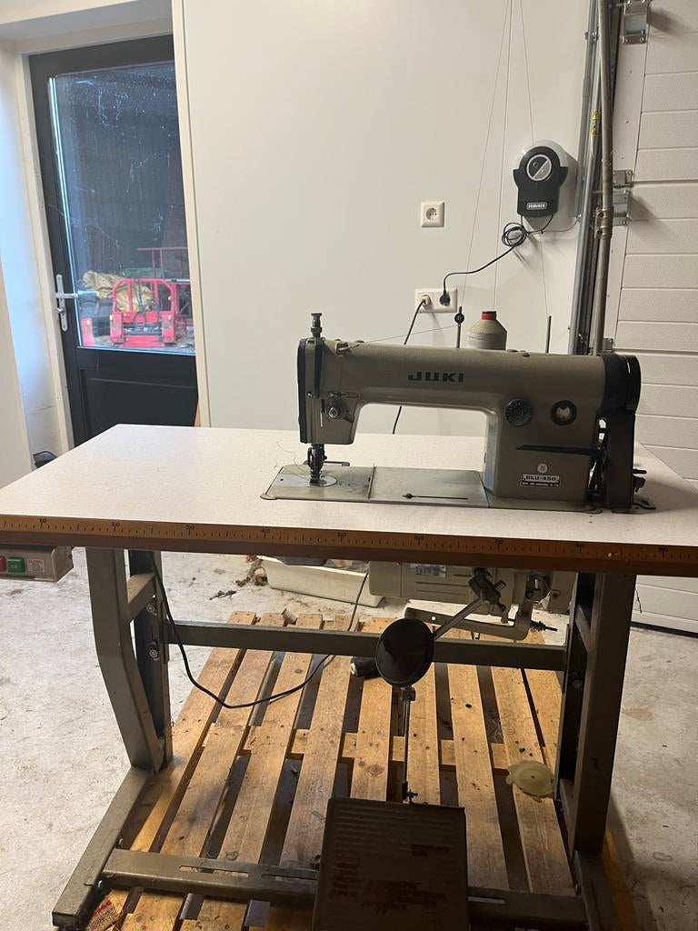 Juki DLU-450 industriële naaimachine, Gebruikt, Naaimachine, Industrieel, Ophalen