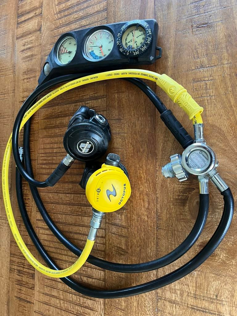 Apeks ATX 40 set met DS4 en octopus, Ophalen of Verzenden, Zo goed als nieuw