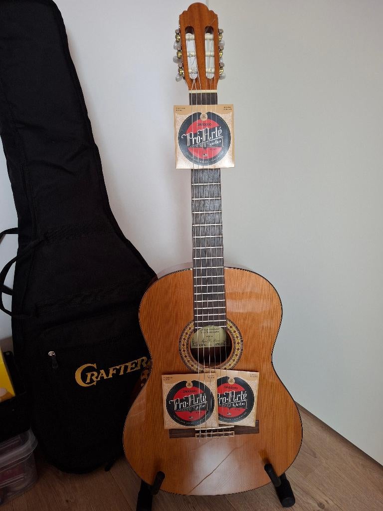 Massief Spaanse akoestische klassieke gitaar Miguel Almeria, Ophalen of Verzenden, Zo goed als nieuw, Klassieke of Spaanse gitaar