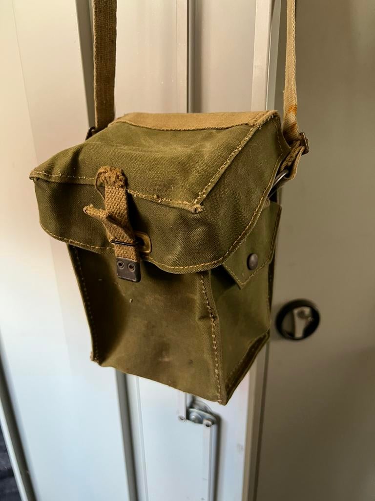 Gasmasker tas ww2?, Verzamelen, Militaria | Tweede Wereldoorlog, Ophalen of Verzenden, Engeland, Overige typen