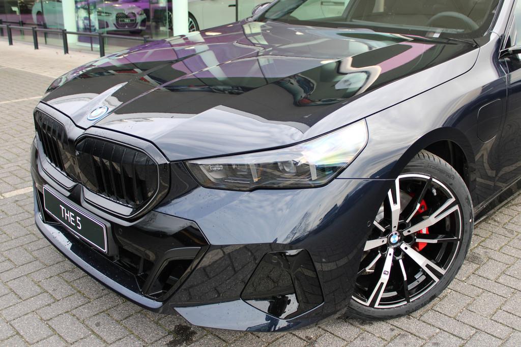 BMW 5 Serie 530e M Sport Automaat / Panoramadak / Stoelventi, Automaat, 1998 cc, Achterwielaandrijving, 4 cilinders