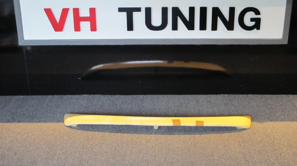 Honda Civic EG kofferbak spoiler met 3e remlicht uitsparing, Ophalen