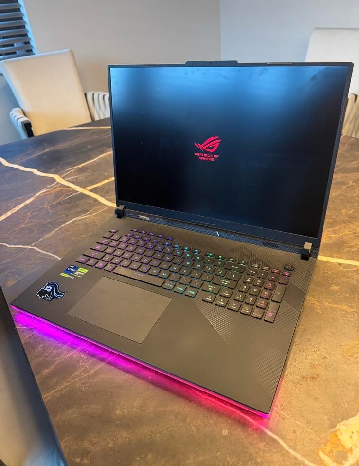 ASUS ROG Strix SCAR 18 (2024) G834JYR-R6019W, Ophalen, Met videokaart, 2 tot 3 Ghz, Zo goed als nieuw