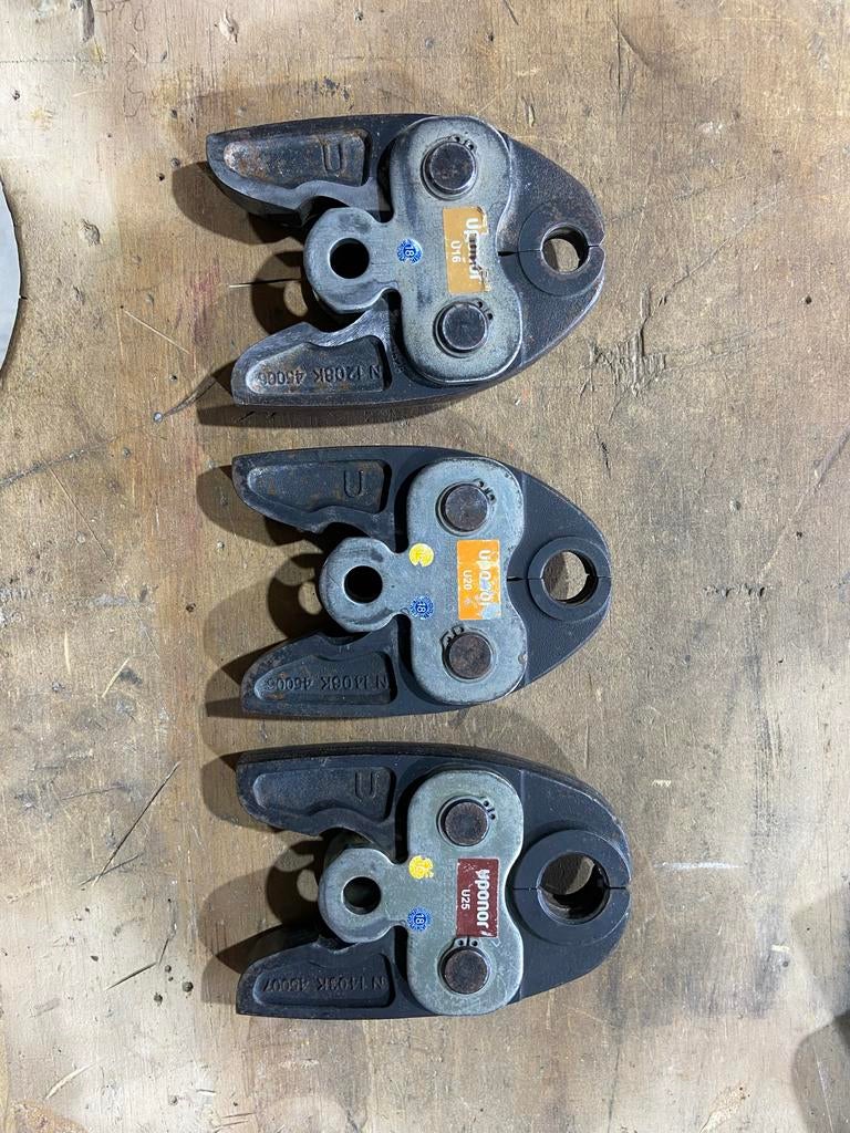 Uponor S-Press accu persmachine UP110 met bekken 16/20/25, Ophalen of Verzenden, Gebruikt, Overige typen