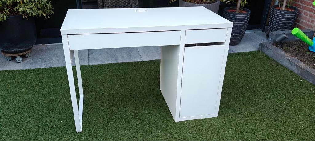 Ikea Micke bureau Wit 105x50x75cm, Huis en Inrichting, Bureaus, Ophalen