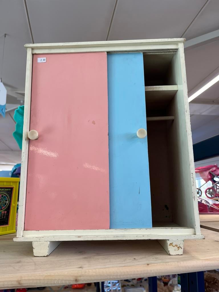 Vintage Kastje voor poppenkleren, Kinderen en Baby's, Speelgoed | Poppen, Ophalen of Verzenden, Zo goed als nieuw