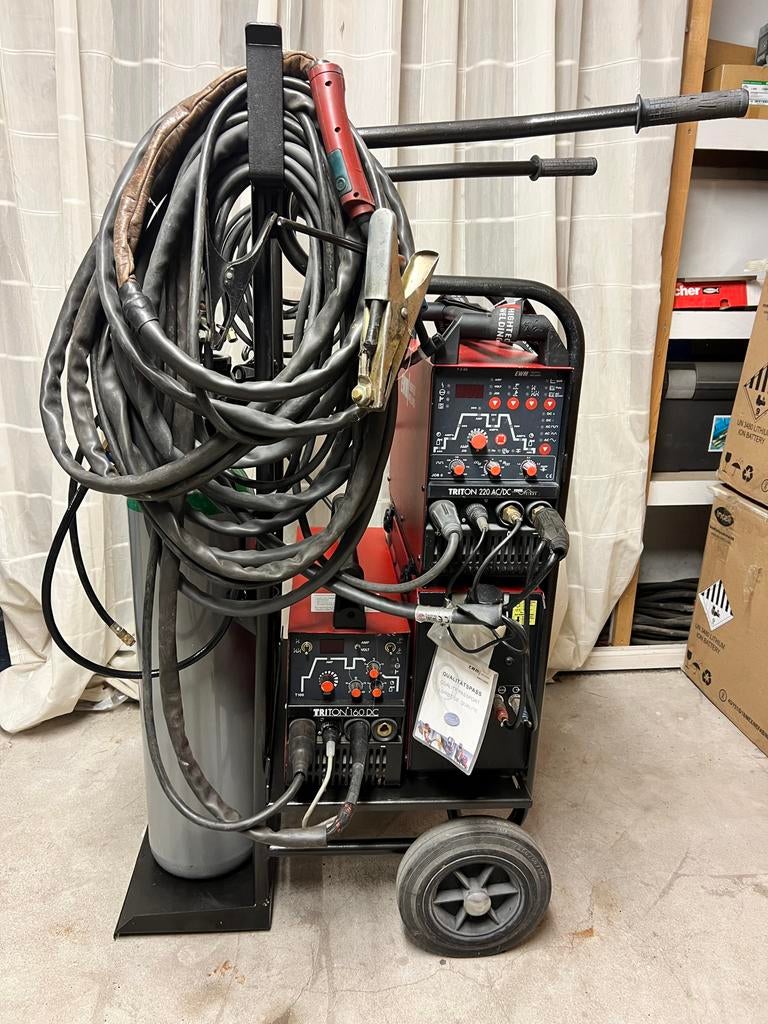EWM Triton 220AC/DC & 160DC TIG lasapparaten op kar, Ophalen, Gebruikt, 150 tot 250 ampère, Tig