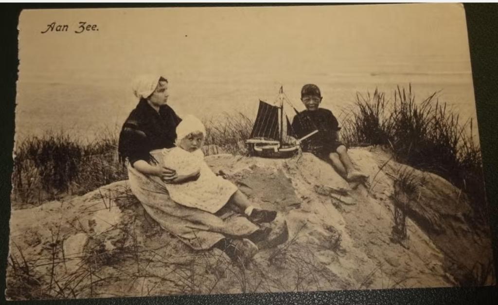 Klederdracht - Aan Zee 2, Verzamelen, Verzenden, 1920 tot 1940, Gelopen, Klederdracht