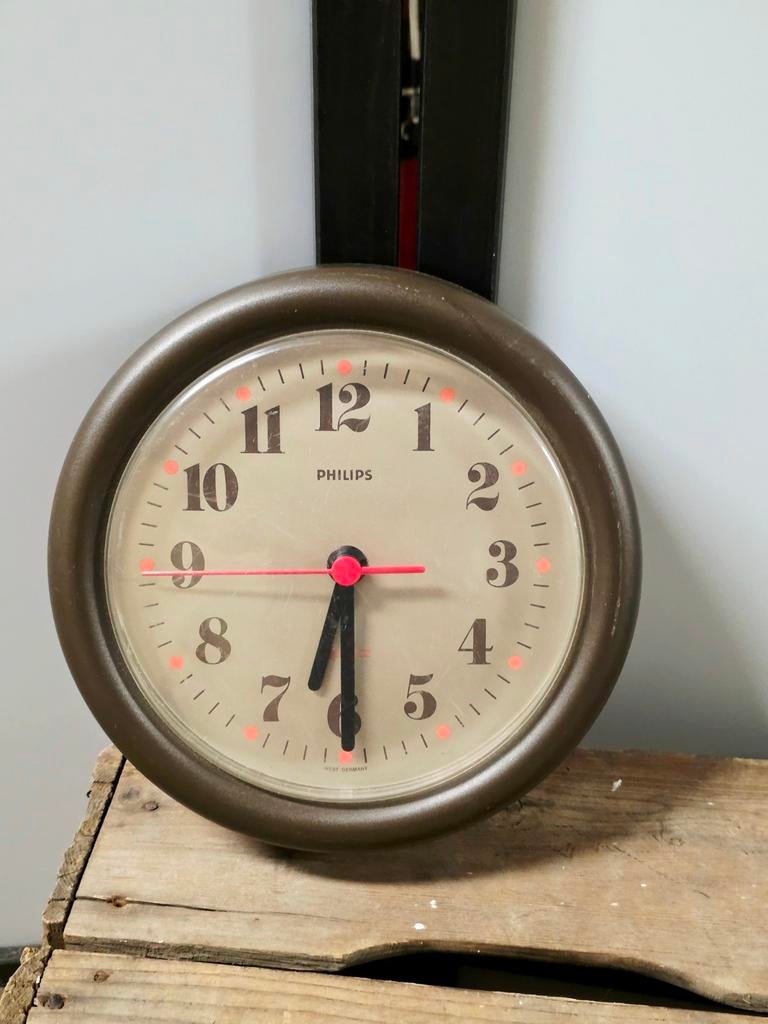 9865:Vintage Philips HR5476 Wall Clock -West Germany, Antiek en Kunst, Ophalen of Verzenden