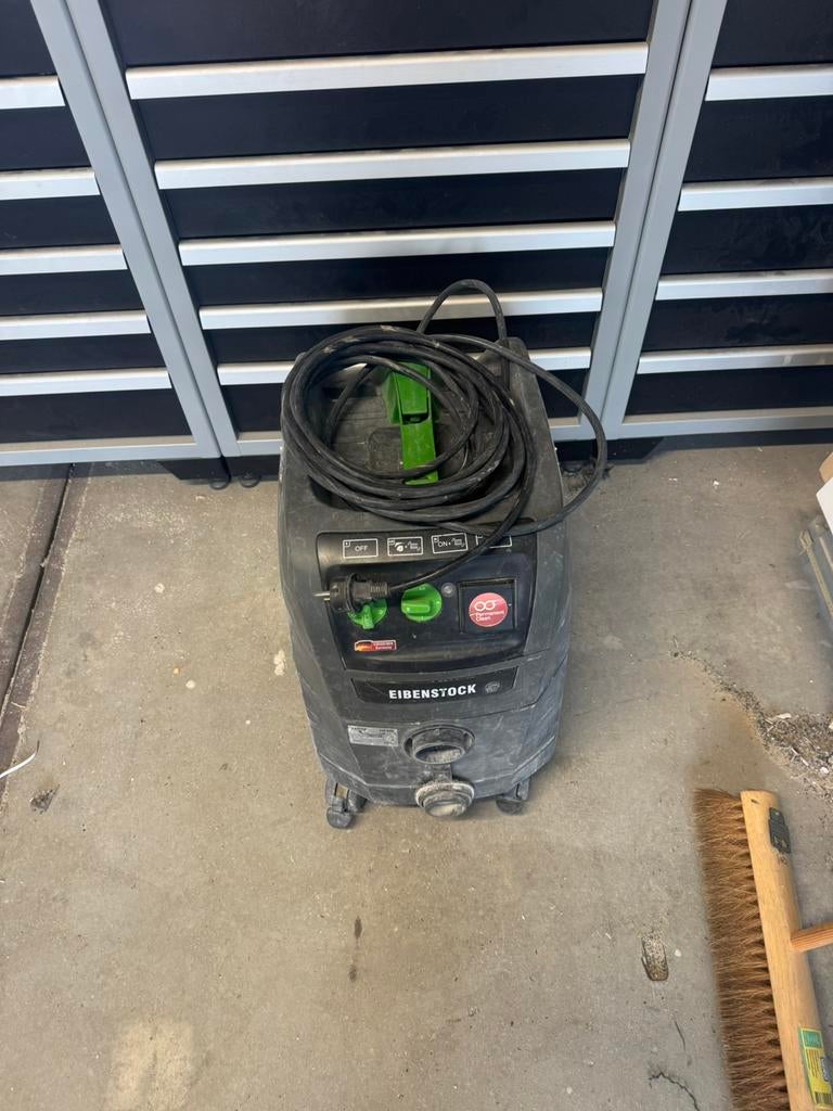 EIBENSTOCK waterstofzuigers, Doe-het-zelf en Verbouw, Reinigingsmachines, Ophalen of Verzenden, Gebruikt, Waterstofzuiger