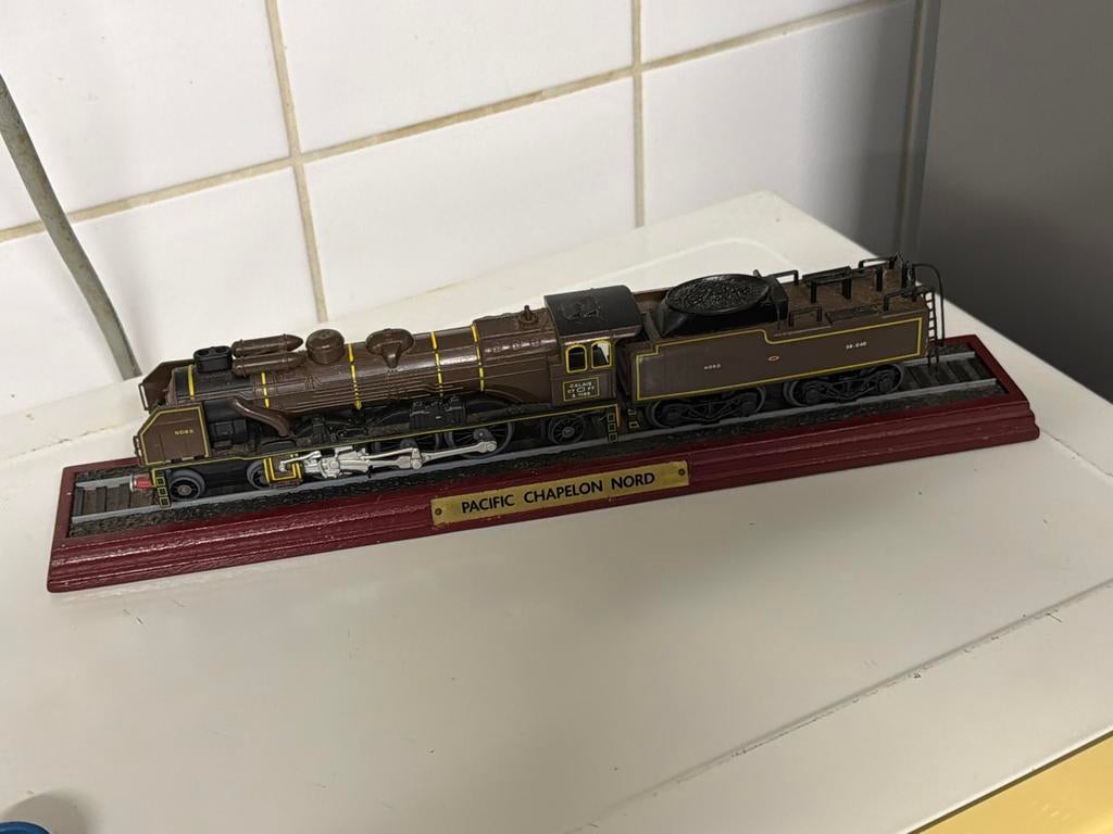 Modeltrein Pacific Chapelon Nord, Gebruikt, Locomotief, Gelijkstroom of Wisselstroom, Ophalen