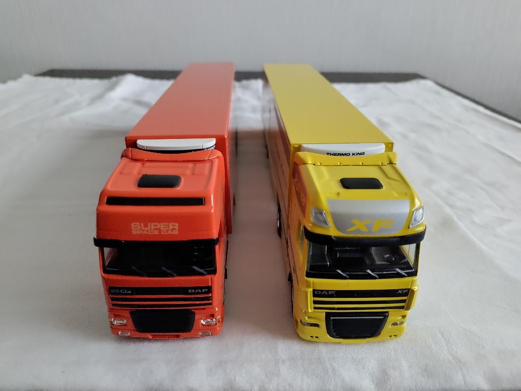 DAF 95 en 105 (geel en oranje) nieuw in doos, Ophalen of Verzenden, Nieuw, Bus of Vrachtwagen, Lion Toys