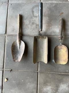 3 kolenschoppen, Ophalen