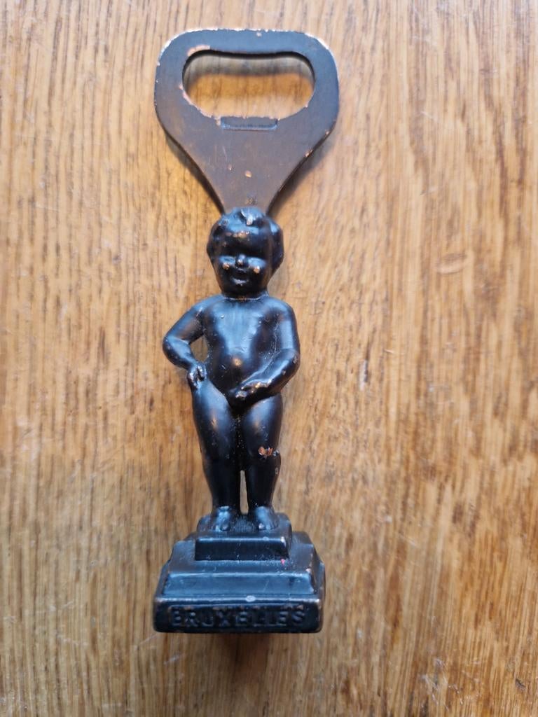 Vintage Manneken Pis Flessenopener - Jaren '50, Antiek en Kunst, Ophalen of Verzenden