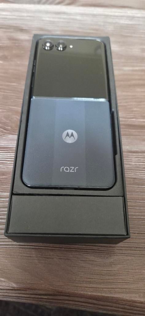 Motorolla razr 50 ultra midnight blue, Telecommunicatie, Blauw, Inklapmodel, Ophalen of Verzenden, Zo goed als nieuw