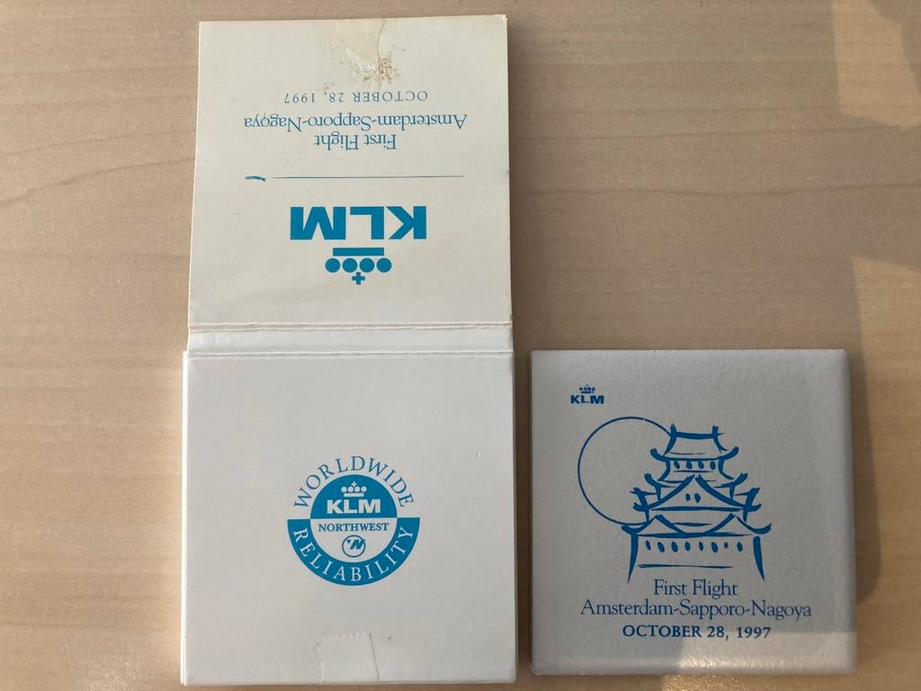 KLM First Flight Tile Sapporo-Nagoya, Verzamelen, Luchtvaart en Vliegtuigspotten, Ophalen, Nieuw, Schaalmodel