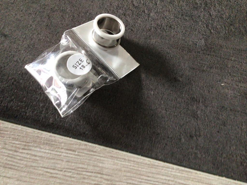 Nieuwe Ixxxi Keramiek, Sieraden, Tassen en Uiterlijk, Ringen, 18 tot 19, Nieuw, Ophalen of Verzenden, Dame