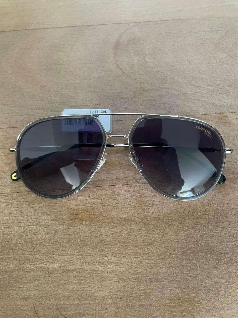 Nieuwe carrera uv protect zonnebril koste nieuw 179€, Ophalen of Verzenden, Nieuw, Zonnebril, Carrera