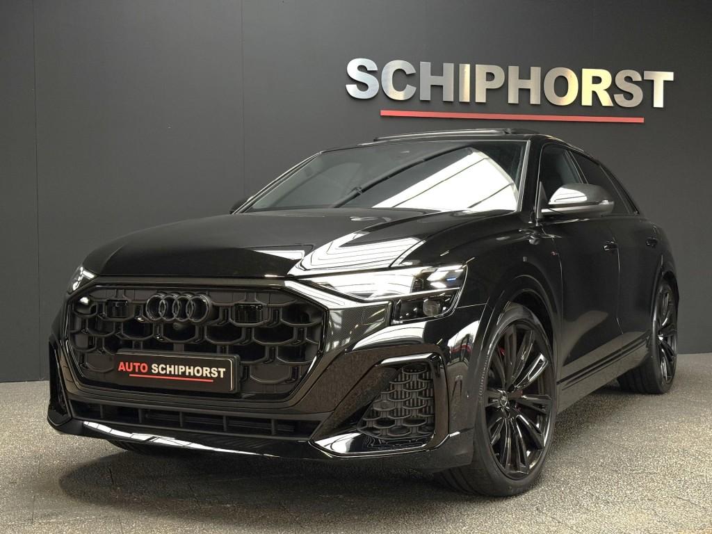 Audi Q8 Q8 55 Tfsi S-LINE Competiton 23 inch soft close RS z, Auto's, Audi, Automaat, 77 km/l, Huisgarantie, 2995 cc