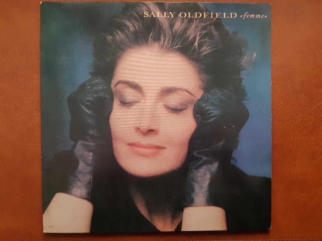 Sally Oldfield - Femme, Gebruikt, Ophalen of Verzenden, 12 inch, Inclusief binnenhoes