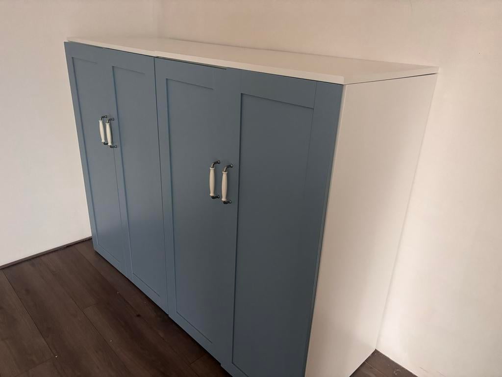 PLATSA kasten met blauwe deuren, Huis en Inrichting, Kasten | Kledingkasten, Ophalen, Overige materialen, Gebruikt, 100 tot 150 cm