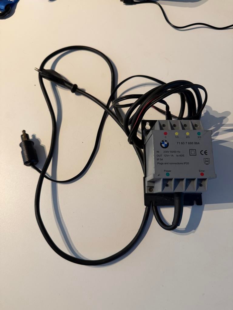 BMW Acculader Druppellader Motorfiets 12V 1A Origineel, Ophalen of Verzenden