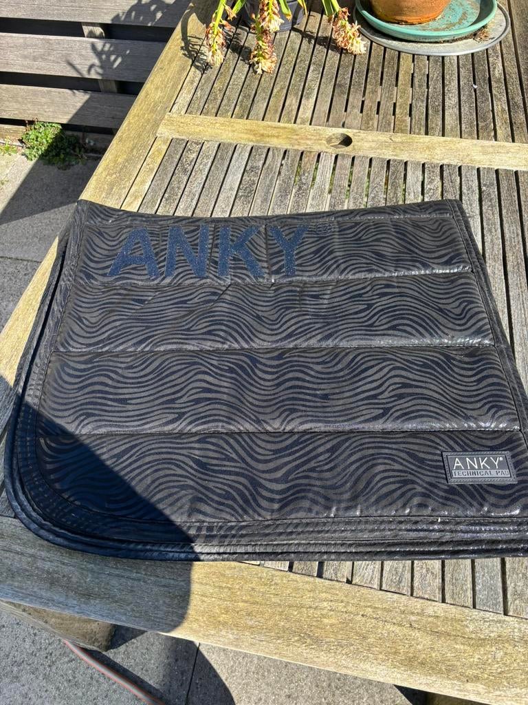 Anky technical pad, Dieren en Toebehoren, Paarden en Pony's | Dekens en Dekjes, Zo goed als nieuw, Ophalen of Verzenden