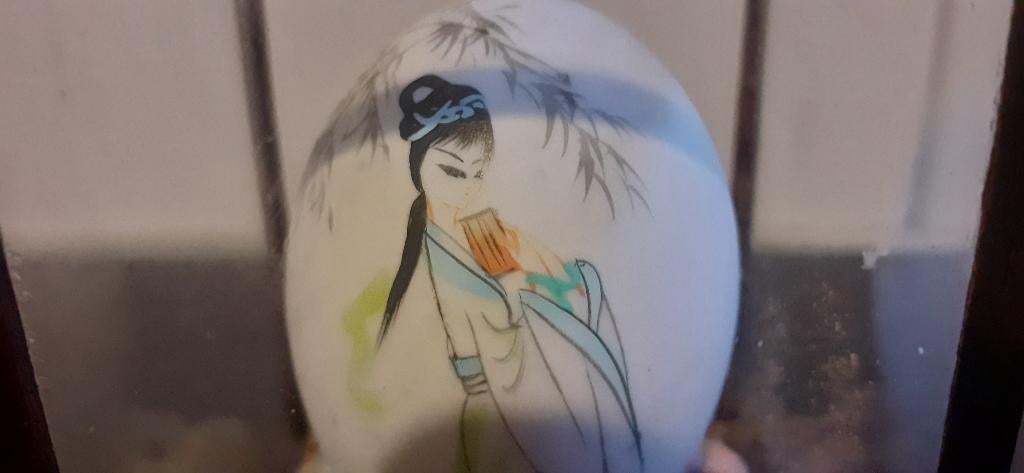 Vintage Chinees porseleinen ei (soort Paasei)., Ophalen