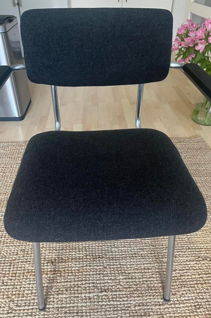 Eetkamer bureau stoel buisframe modern donkergrijs, Ophalen, Zo goed als nieuw, Grijs, Eén