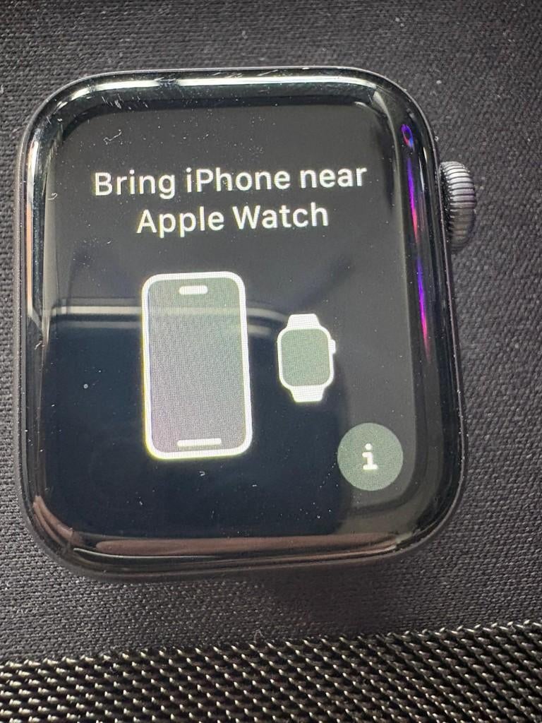 Apple Watch Series 5 Nike 40mm Space Gray, Sieraden, Tassen en Uiterlijk, Smartwatches, Gebruikt, Zwart, IOS, Ophalen of Verzenden