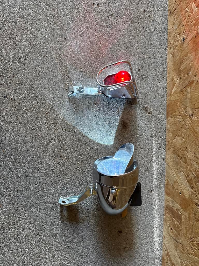 Voor- en achterlicht classic design., Fietsen en Brommers, Ophalen of Verzenden, Batterij, Verlichtingsset