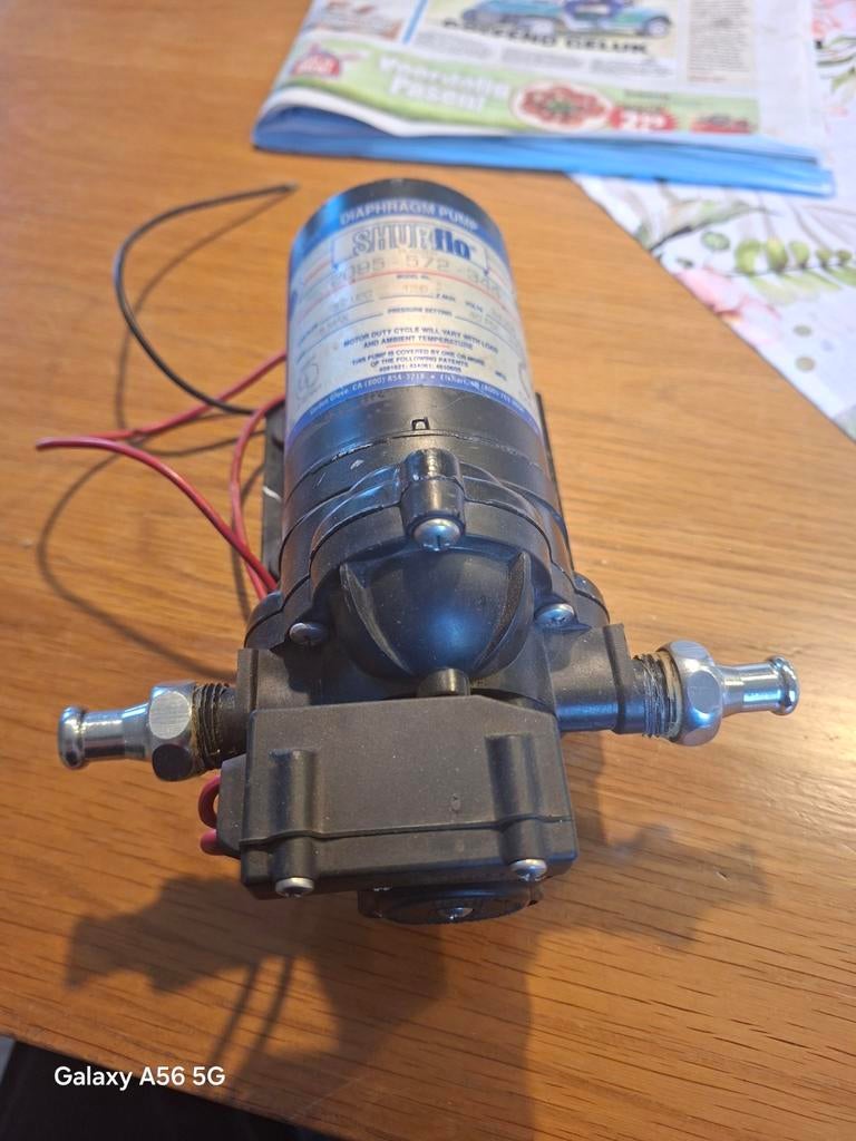 Shurflo drinkwaterpomp 24V, Ophalen of Verzenden, Gebruikt, Kombuis en Sanitair