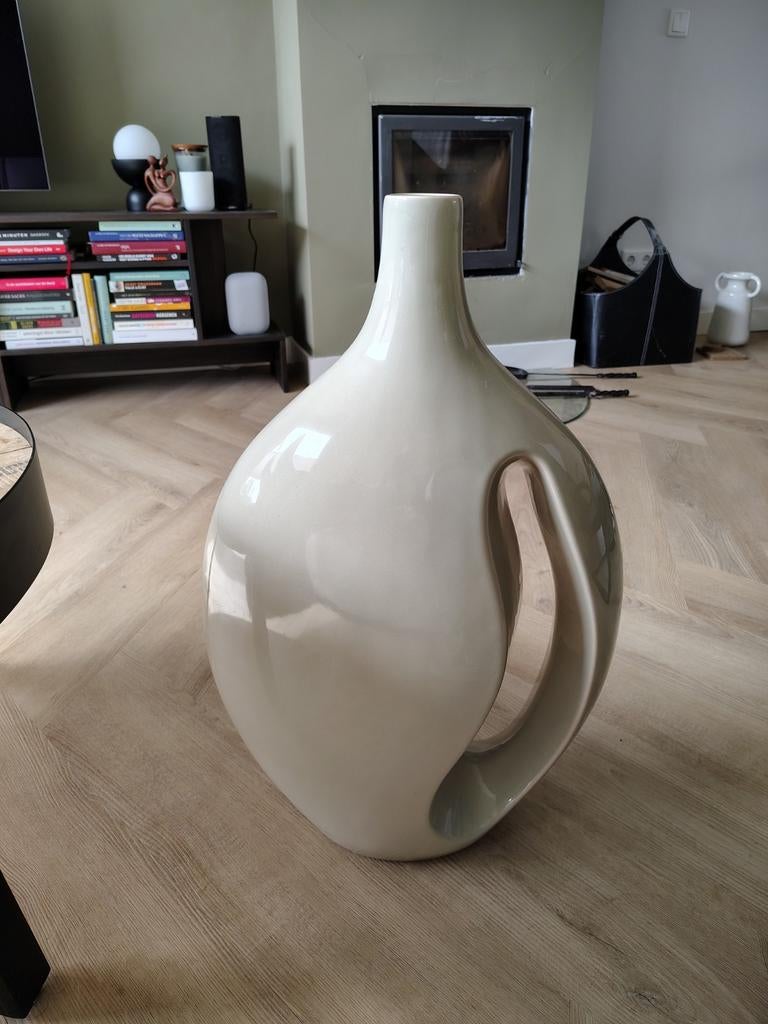 Vaas van Bob (bijzondere binnenhuisaccessoires), Ophalen, Overige kleuren, 50 tot 75 cm, Aardewerk of Porselein