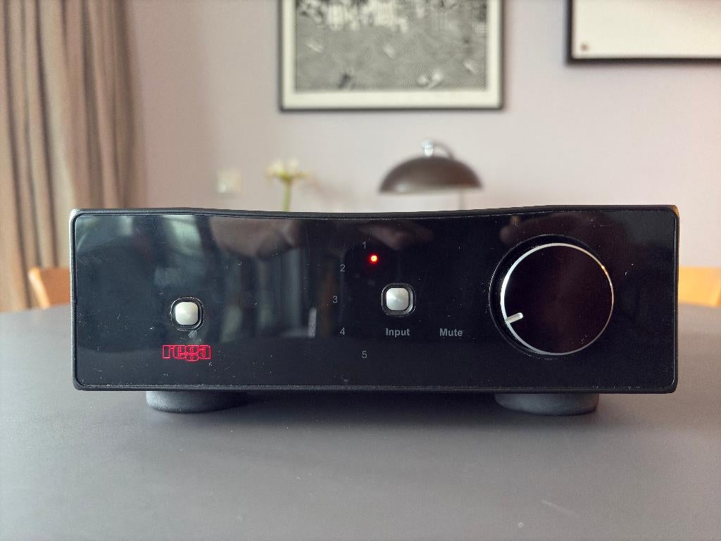 Rega Brio-R versterker ***** + Beetle DAC streamer, Gebruikt, Ophalen, Overige merken, Minder dan 60 watt