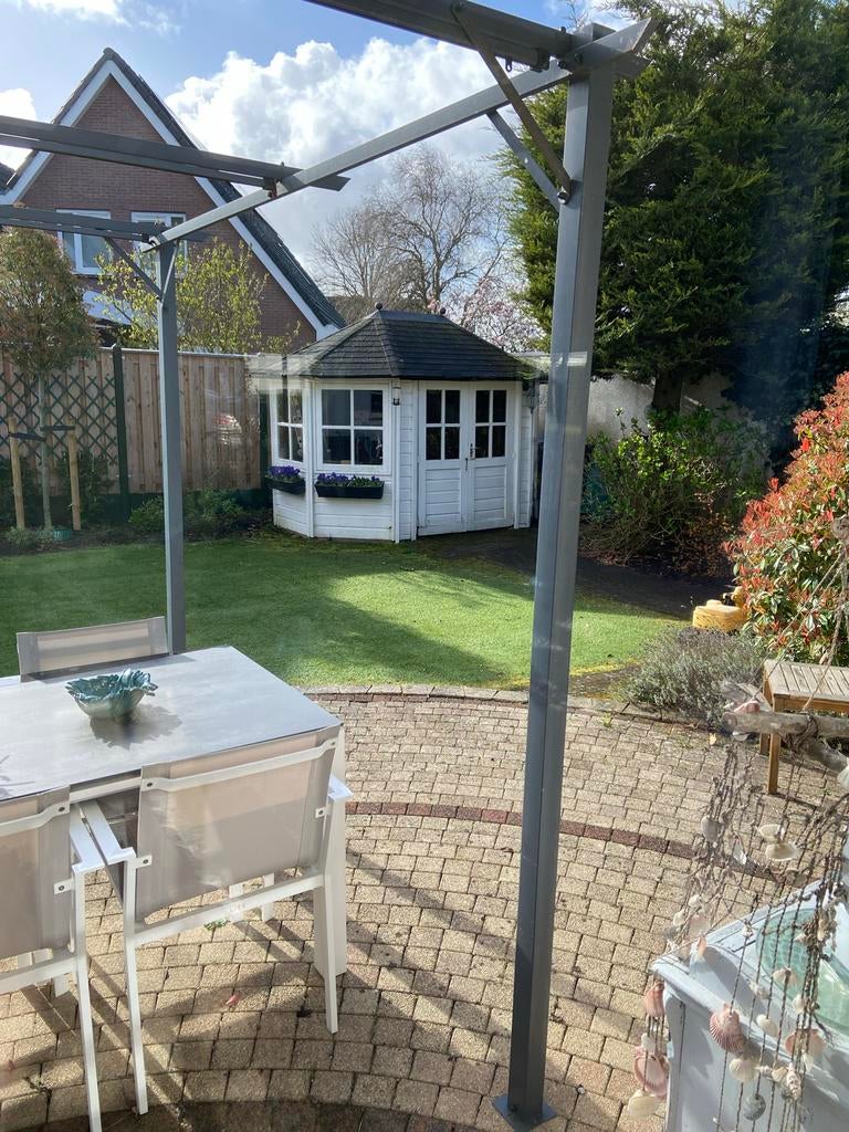 Gratis Lugarde 8-kantig tuinhuisje - opknapper 350x250, Tuin en Terras, Tuinhuizen, Tuinhuis, Ophalen of Verzenden, 2 ramen, Hout