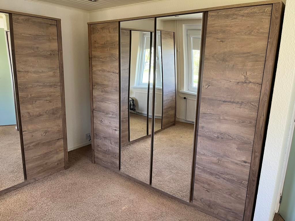 Kledingkast Vedde donker eiken, Ophalen, Met deur(en), Gebruikt, Eikenhout