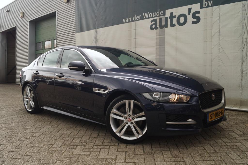 Jaguar XE 2.0T 200pk Automaat R-Sport -NAVI-ECC-PDC-, Auto's, Jaguar, Automaat, Euro 6, 4 cilinders, Blauw