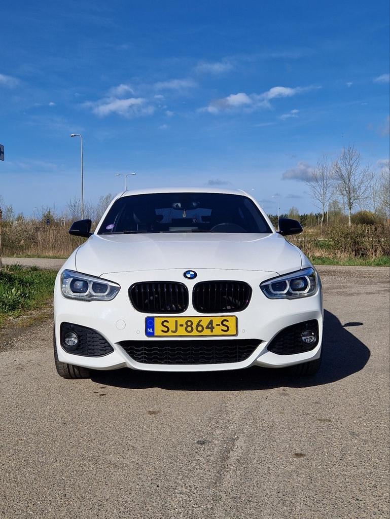 BMW 1-Serie 120i m-sport m-line aut. 2018, Auto's, 1998 cc, Achterwielaandrijving, Zwart, 4 cilinders