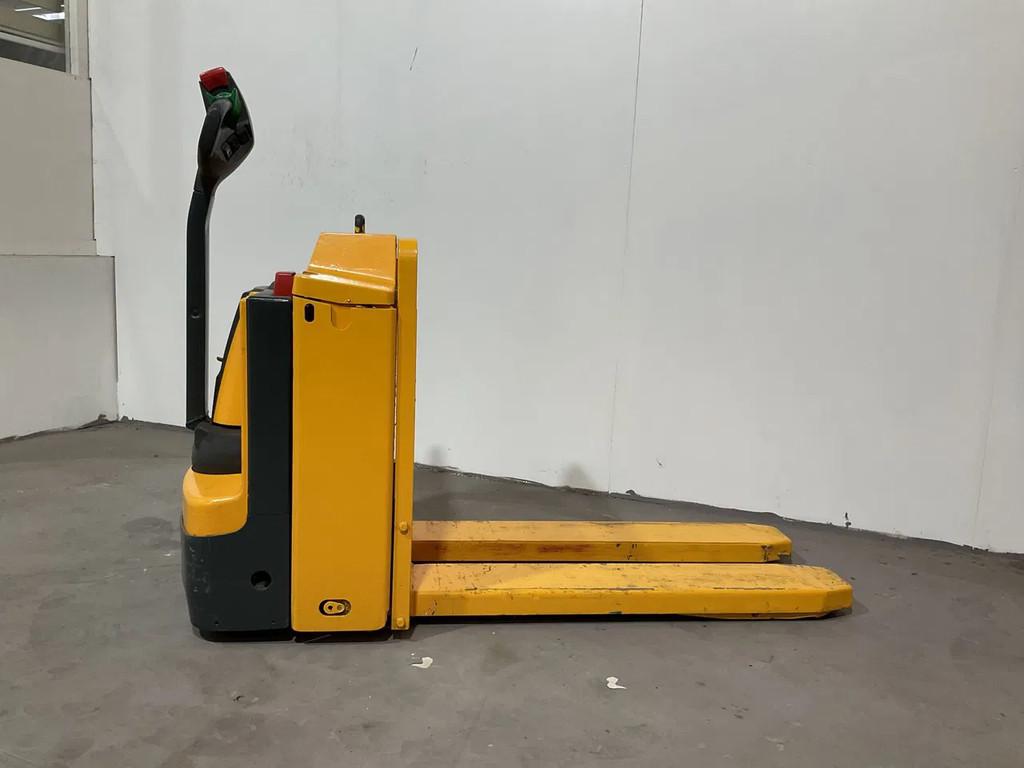 Jungheinrich EJE C20 2000KG 77CM STAPELAAR / HEFTRUCK, Elektrisch, Stapelaar, Jungheinrich