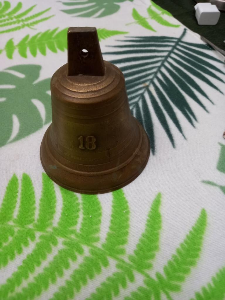 Bronzen kleine scheeps- of carrilionbel., Ophalen of Verzenden, Zo goed als nieuw, Overige typen