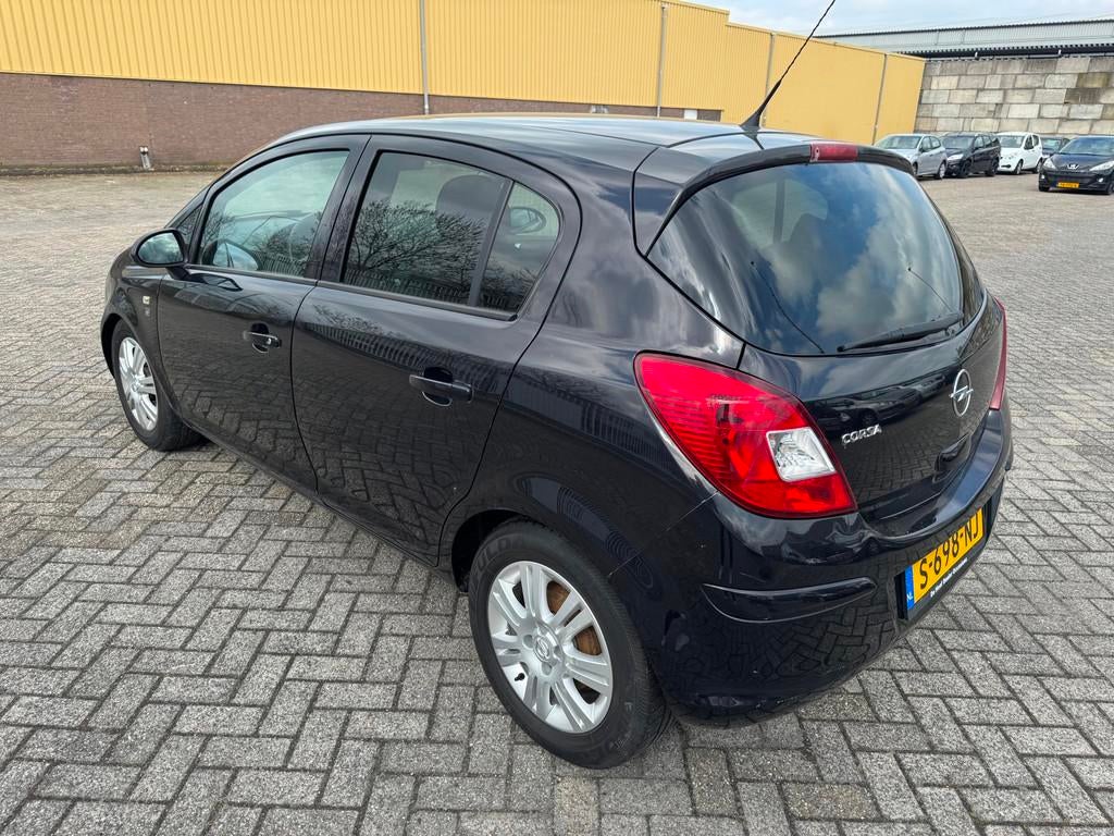 Opel Corsa 1.4-16V Airco, EXPORT, Voorwielaandrijving, Euro 5, 1063 kg, Gebruikt
