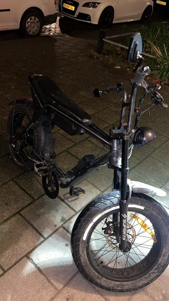 Super 73 zx custom, Fietsen en Brommers, Ophalen of Verzenden, Zo goed als nieuw