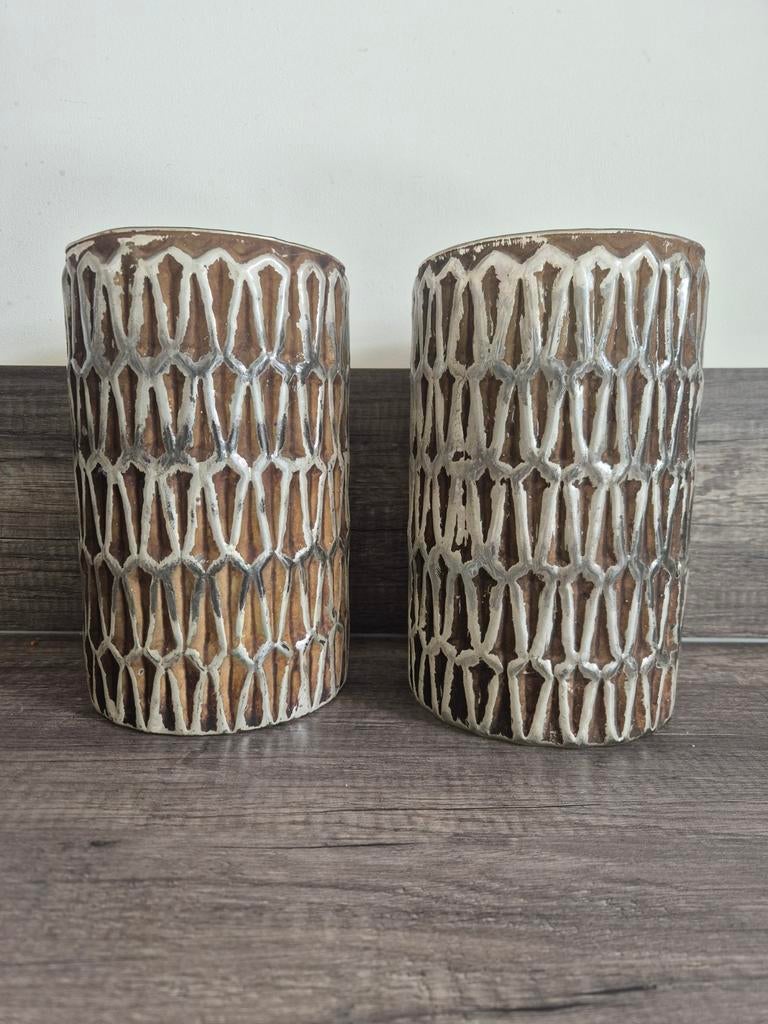 Twee vazen met patroon, Ophalen of Verzenden