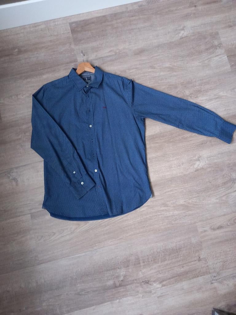 Als nieuw! Donkerblauw overhemd van Tailor & son maat L., Kleding | Heren, Ophalen of Verzenden, Zo goed als nieuw, Blauw, Tailor & Son