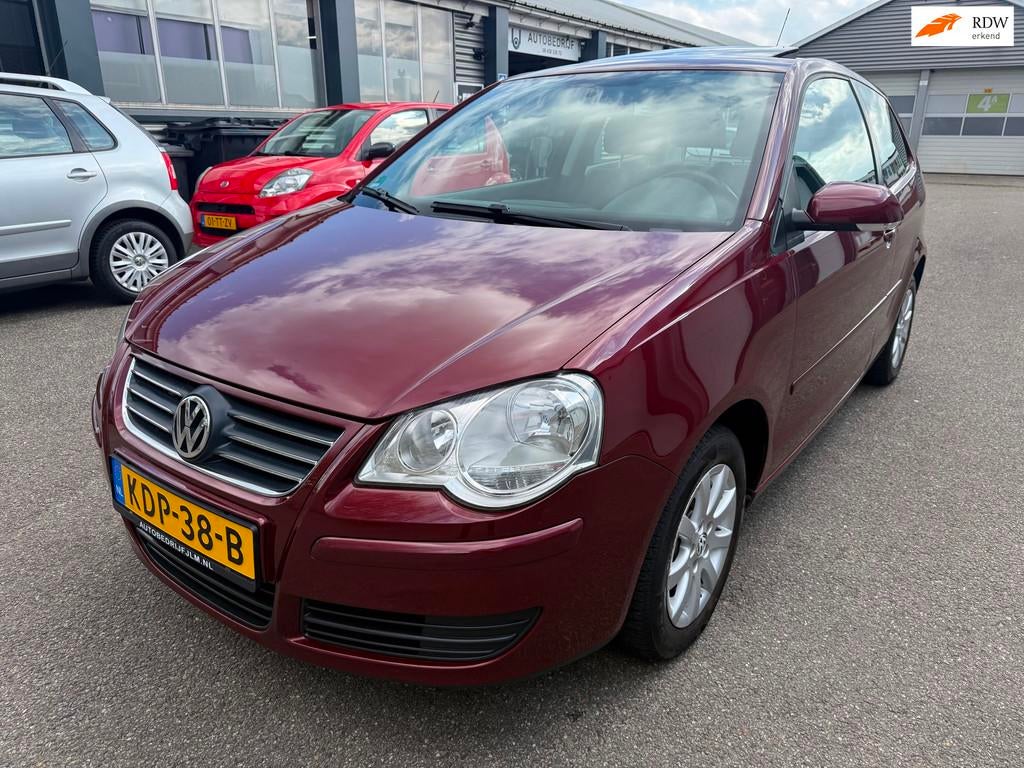 Volkswagen POLO 1.4-16V Sportline Airco stuurverwarming, Auto's, Voorwielaandrijving, Stof, Gebruikt, Zwart