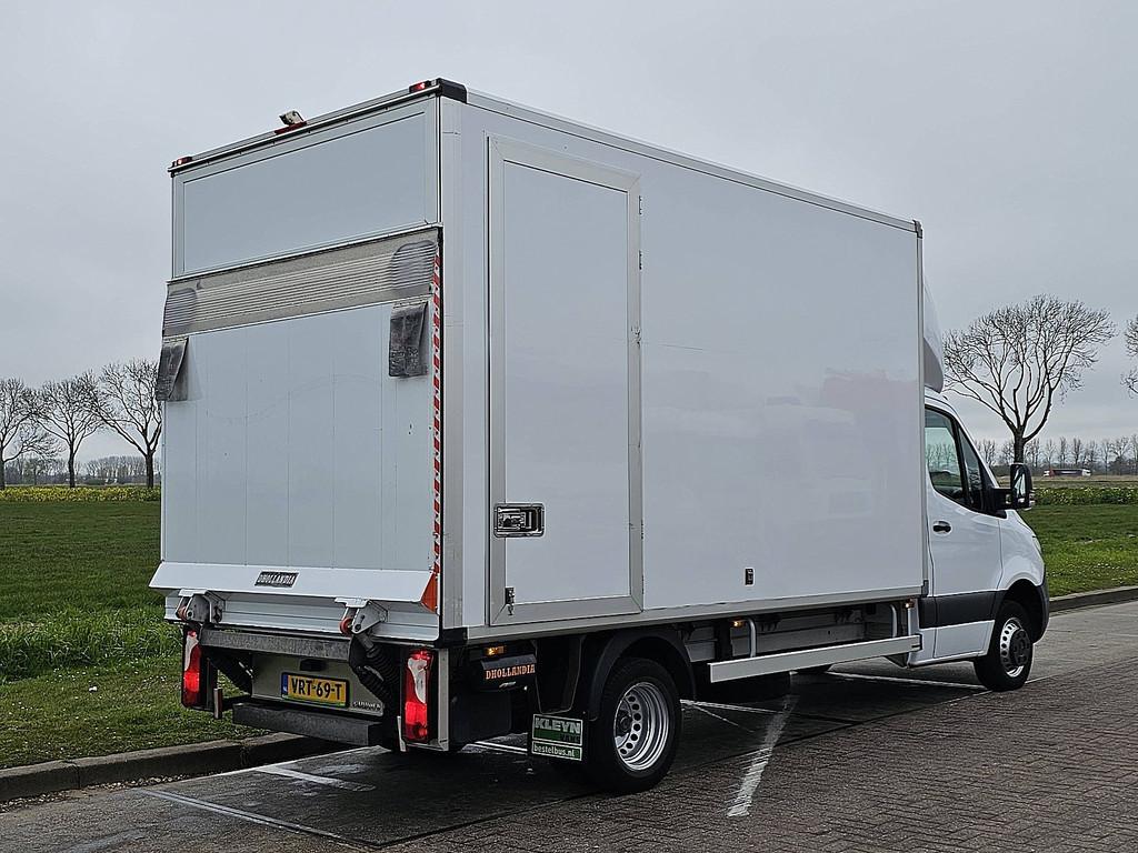 MERCEDES-BENZ SPRINTER 515 bakwagen laadklep!, Auto's, Bestelauto's, Automaat, Gebruikt, Euro 6, Wit